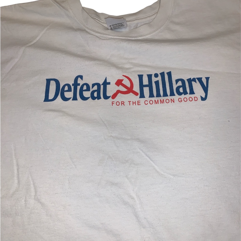 Defeat Hilary For The Common Good T-Shirt